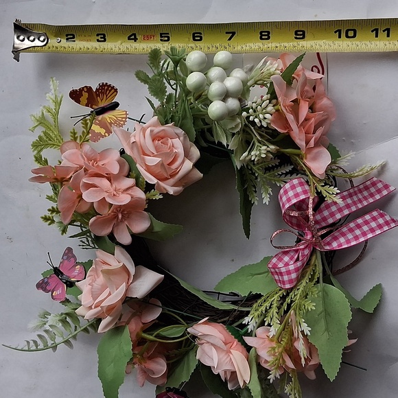 Spring/ Butterfly Wreath - Picture 3 of 3